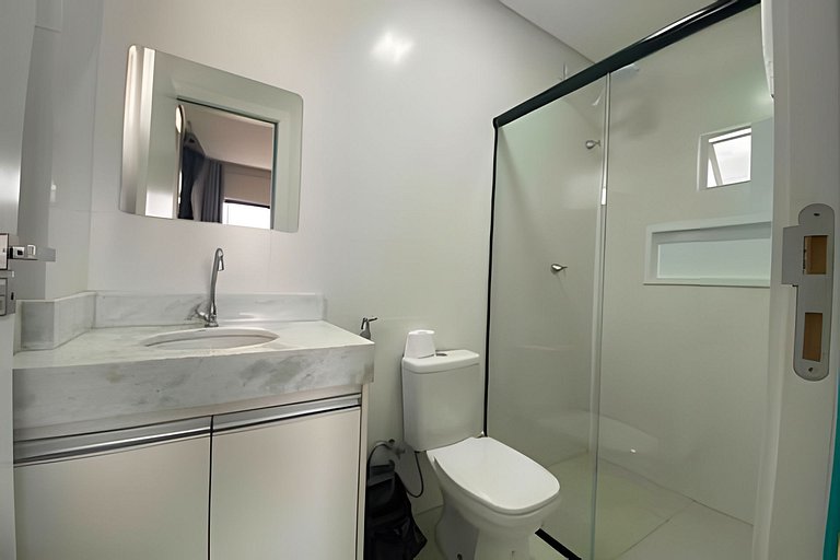 03 quartos (ar condicionado e ventilador), até 10 pessoas, g