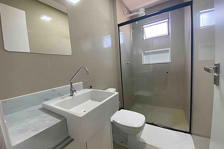03 quartos (ar condicionado e ventilador), até 10 pessoas, g