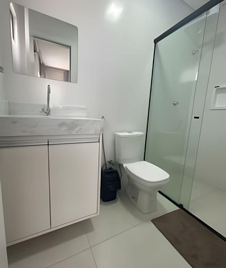 03 quartos (ar condicionado e ventilador), até 10 pessoas, g