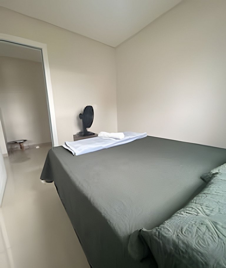 03 quartos (ar condicionado e ventilador), até 10 pessoas, g