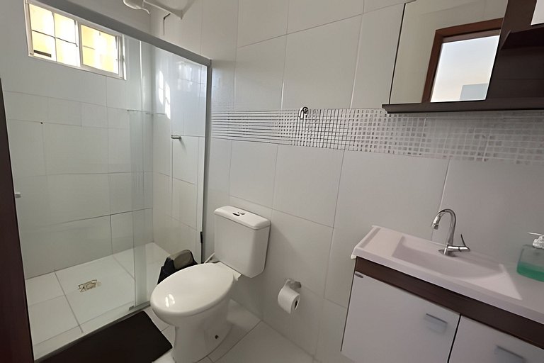 Próx. ao shopping, para 10 pessoas, ar condicionado e garage