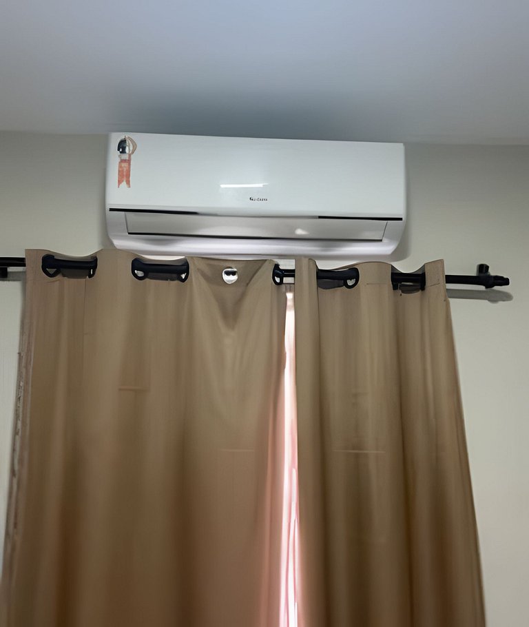 Próx. ao shopping, para 10 pessoas, ar condicionado e garage