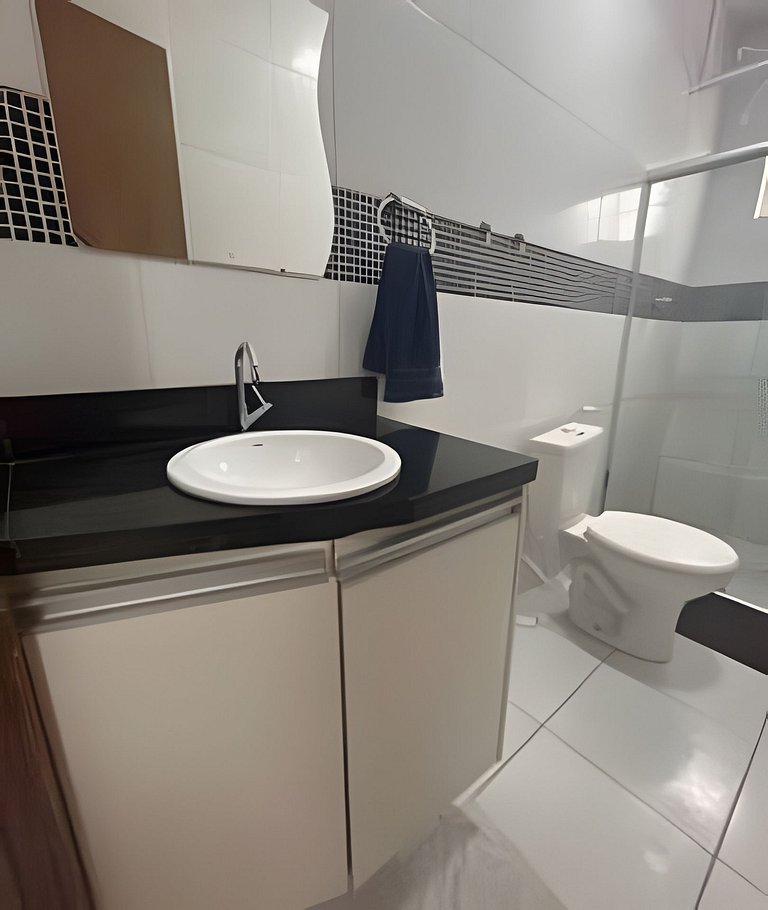 Até 10 pessoas, próx. ao shopping, ar condicionado, garagem