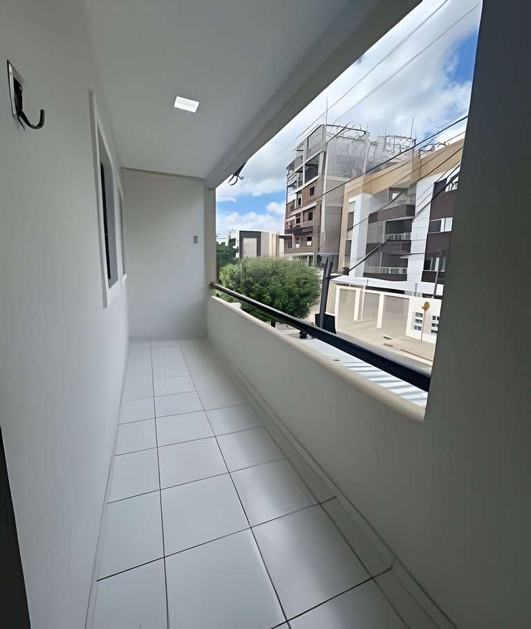 Até 10 pessoas, próx. ao shopping, ar condicionado, garagem
