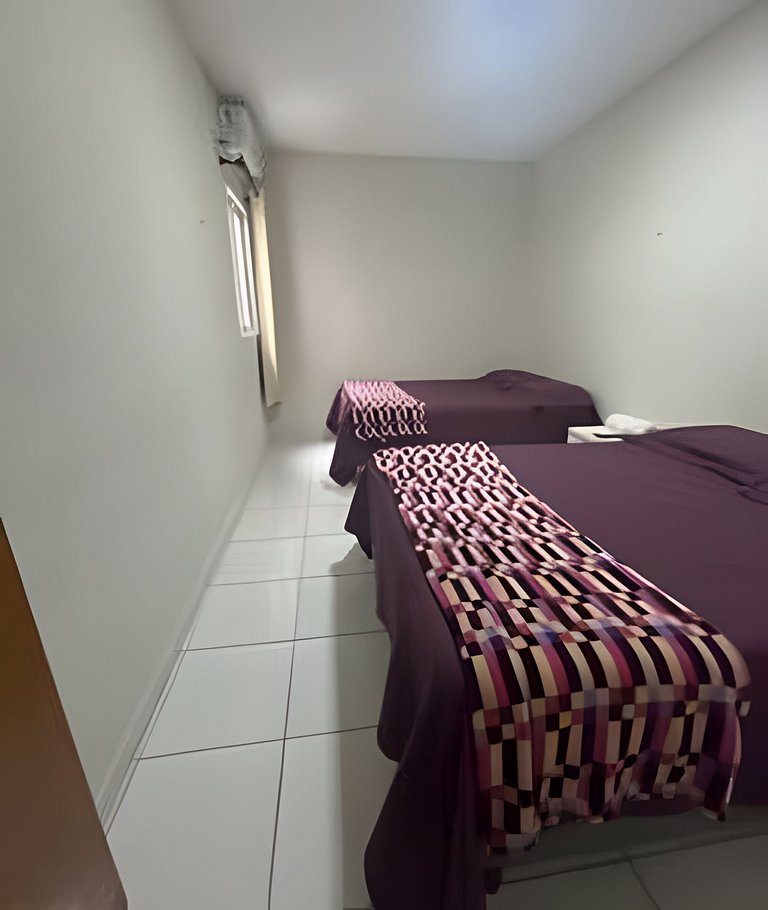 Até 10 pessoas, próx. ao shopping, ar condicionado, garagem