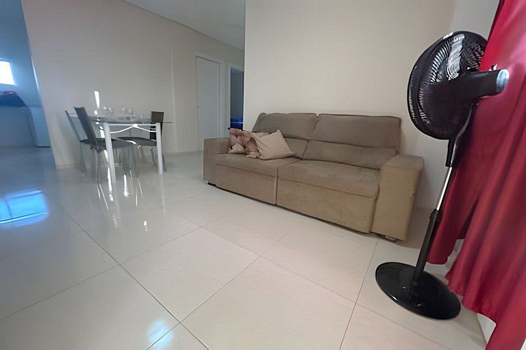 Para 10 pessoas, 03 quartos ar condicionado e ventilador, ga