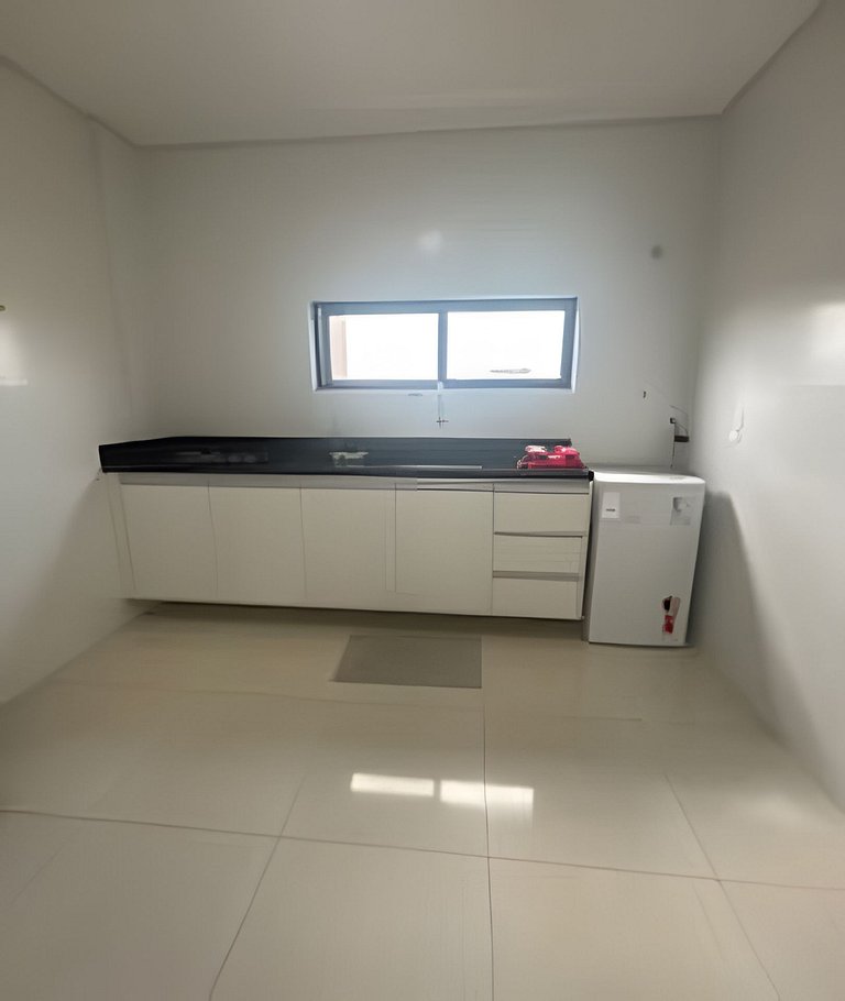 Para 10 pessoas, 03 quartos ar condicionado e ventilador, ga