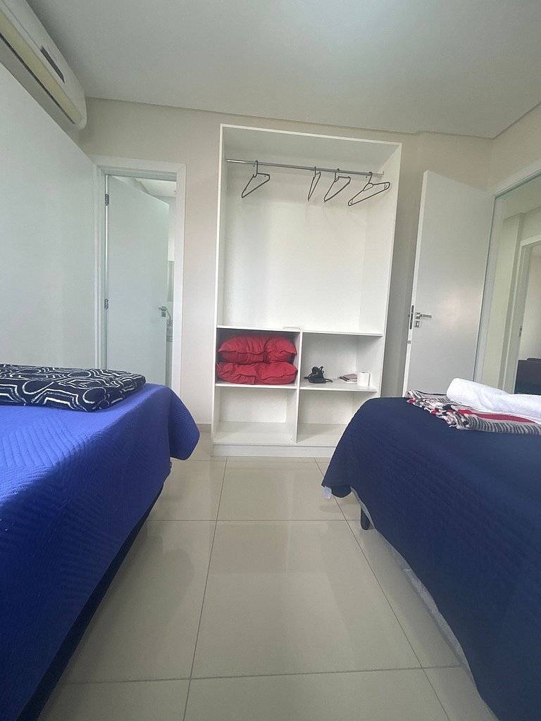 03 quartos (ar condicionado e ventilador), até 10 pessoas, g