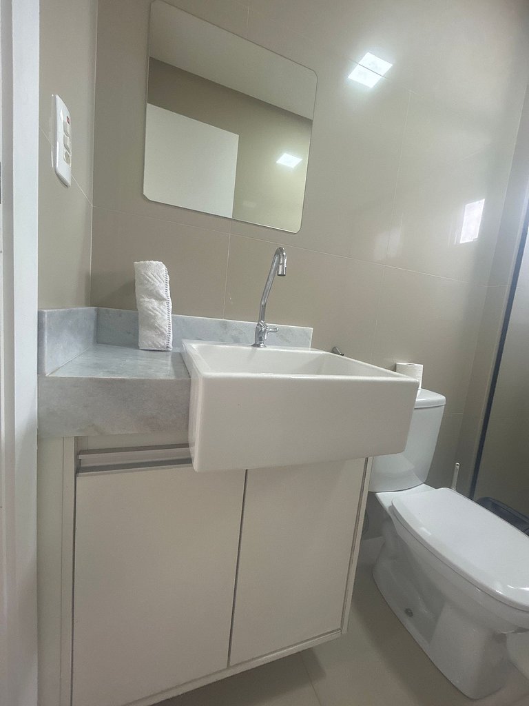 03 quartos (ar condicionado e ventilador), até 10 pessoas, g