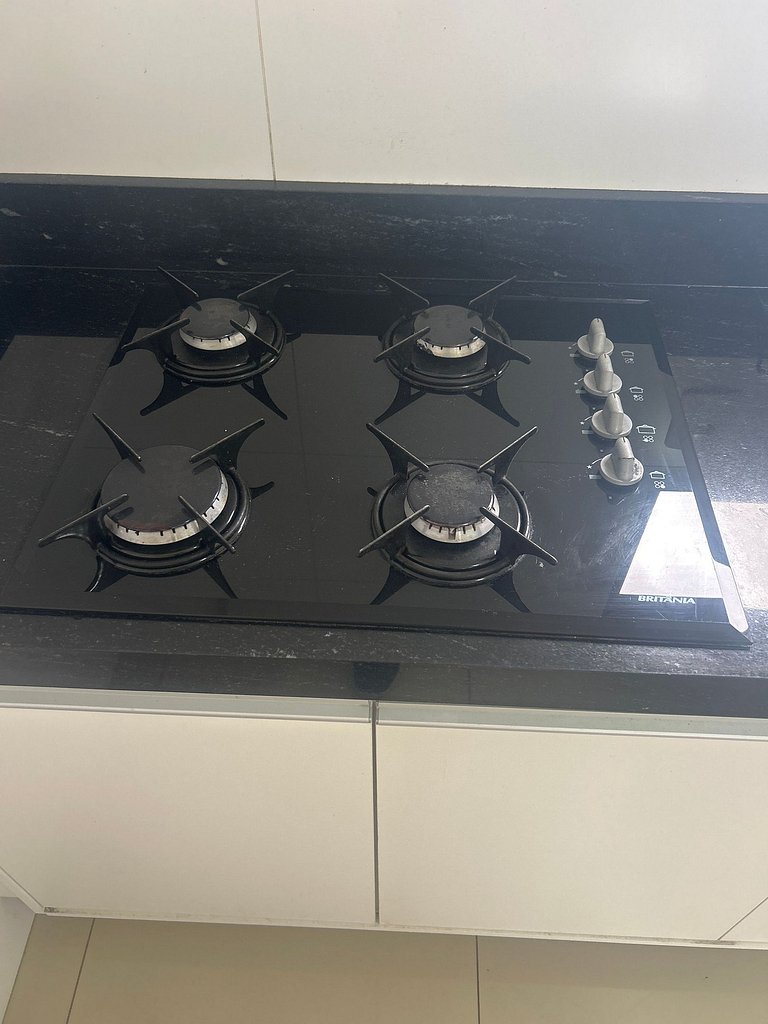 03 quartos (ar condicionado e ventilador), até 10 pessoas, g