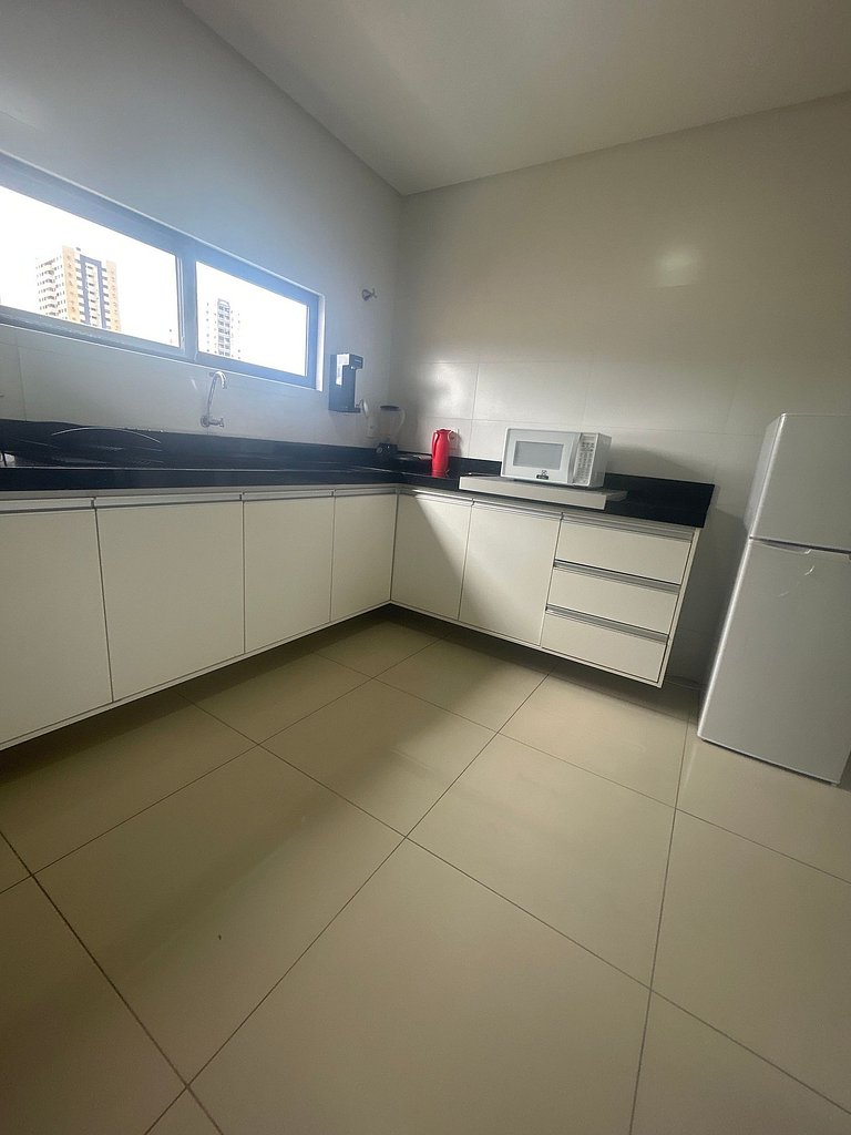 03 quartos (ar condicionado e ventilador), até 10 pessoas, g