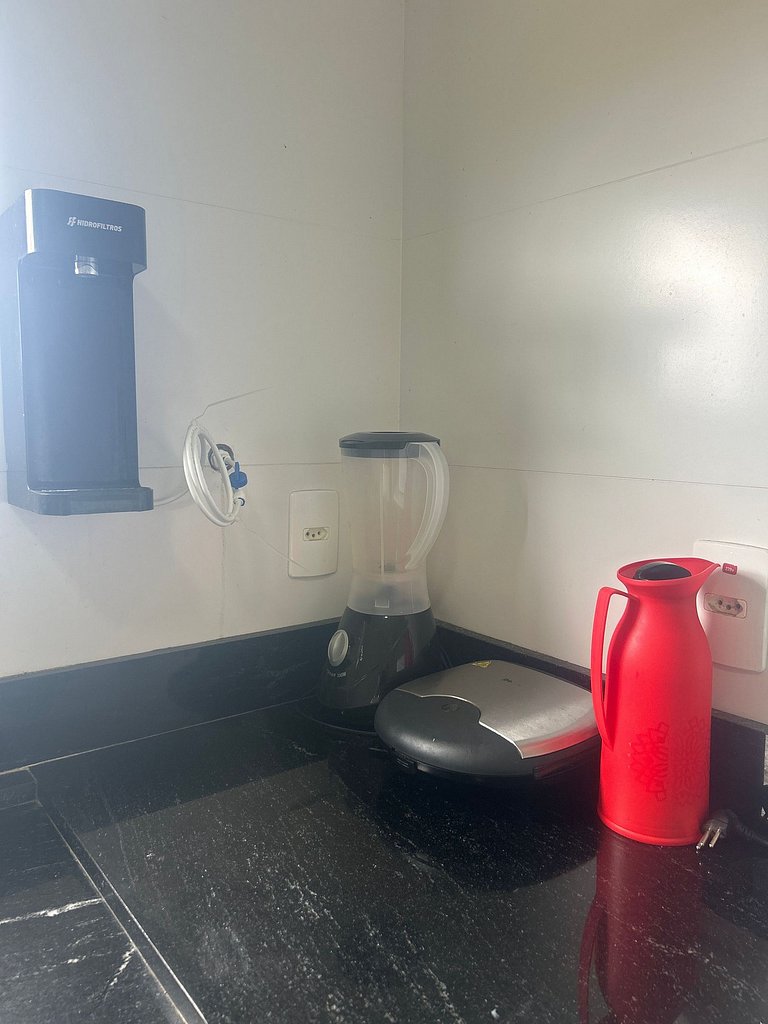 03 quartos (ar condicionado e ventilador), até 10 pessoas, g